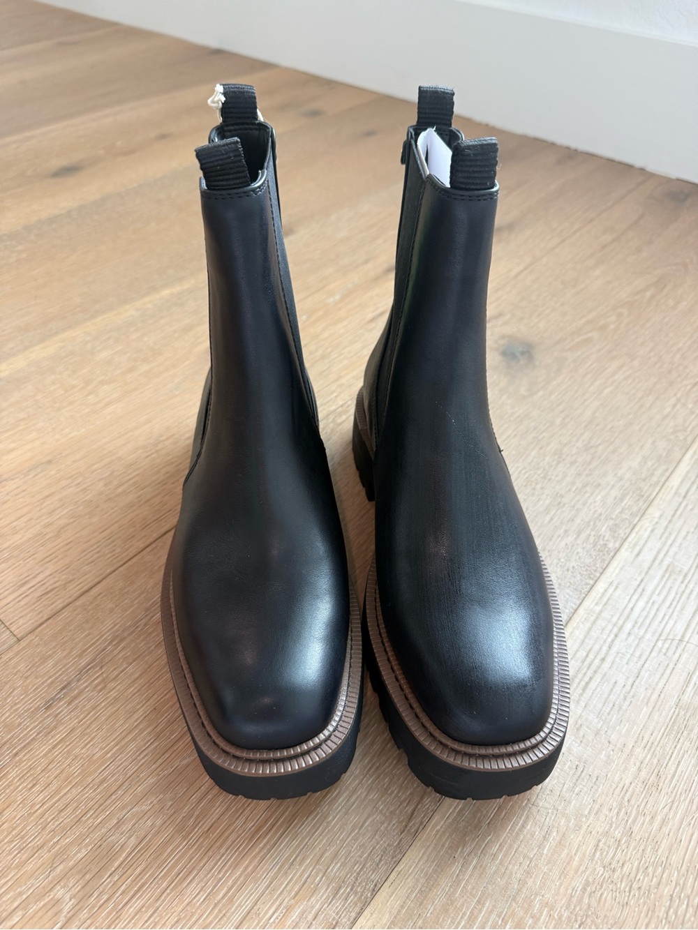 Sam Edelman Laguna Black Chelsea Boots - Women’s Size 9